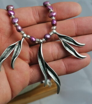 Freshwater Pearl Necklace with Metal Leaves