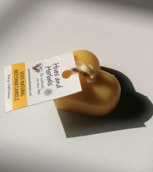 Handmade Beeswax Candle - Bee Heart 160-090