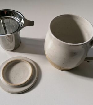 Handmade Tea Infuser Mug (10.5cm Tall with Strainer and Lid)